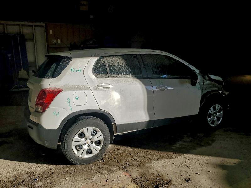 Photo 3 from auction – 2015 CHEVROLET TRAX LS with VIN 3GNCJKSB2FL197387
