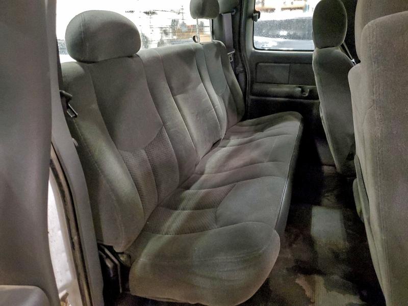 Photo 10 from auction – 2004 CHEVROLET SILVERADO with VIN 1GCHK29U24E357879