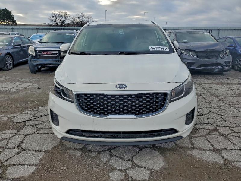 Photo 5 from auction – 2016 KIA SEDONA LX with VIN KNDMB5C19G6162424