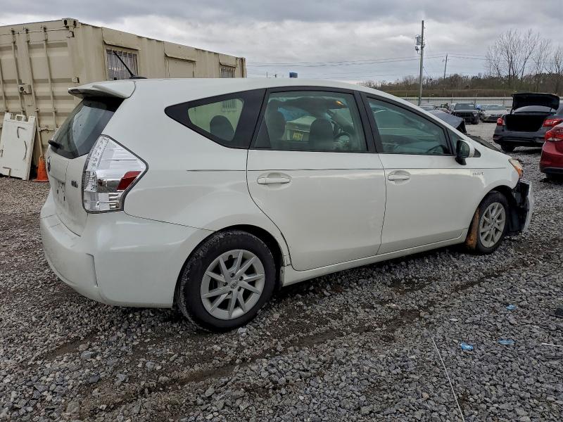 Photo 3 from auction – 2012 TOYOTA PRIUS V with VIN JTDZN3EU3C3031705