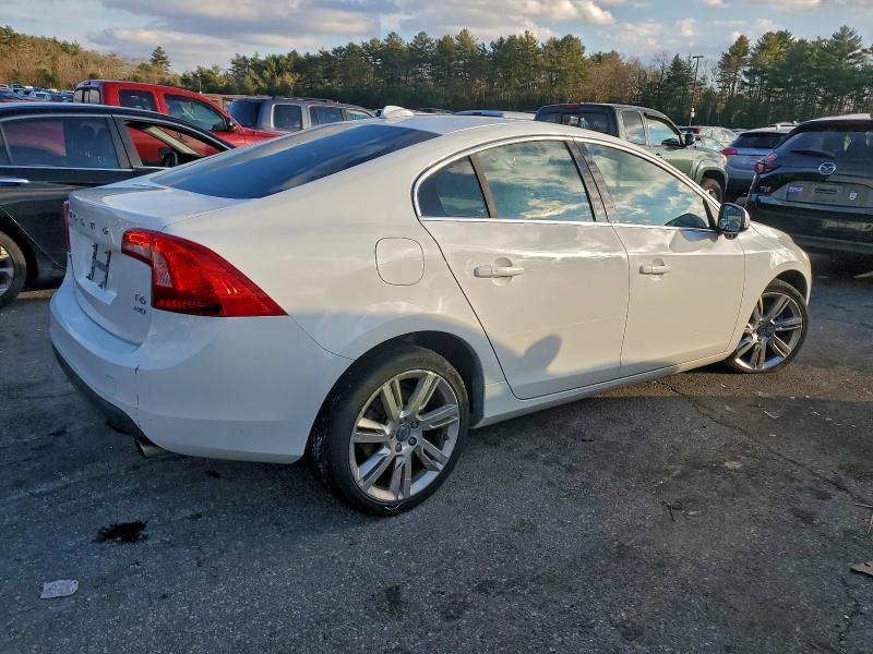 Photo 3 from auction – 2013 VOLVO S60 T6 with VIN YV1902FH0D1205876