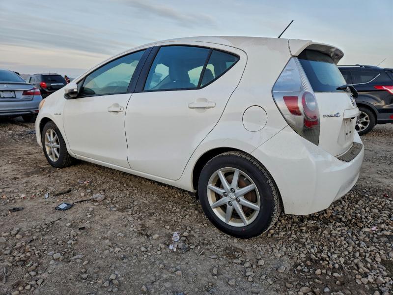 Photo 2 from auction – 2012 TOYOTA PRIUS C with VIN JTDKDTB34C1024886