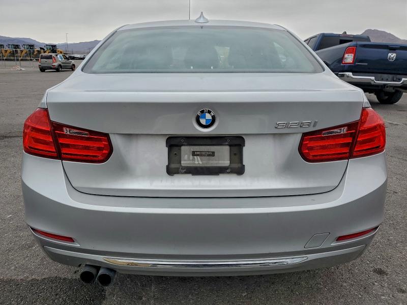 صورة رقم 6 من المزاد - 2012 BMW 328 I SULE مع VIN WBA3C1C55CF430557