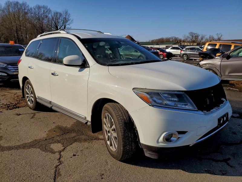Photo 4 from auction – 2015 NISSAN PATHFINDER with VIN 5N1AR2MM4FC690793