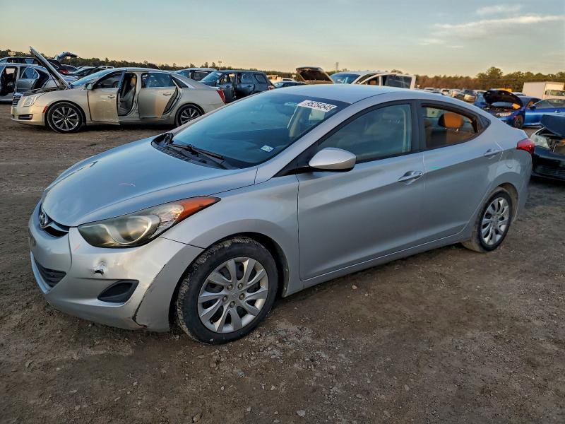 HYUNDAI ELANTRA GL 2011 with VIN 5NPDH4AE3BH060145 - Photo from auction