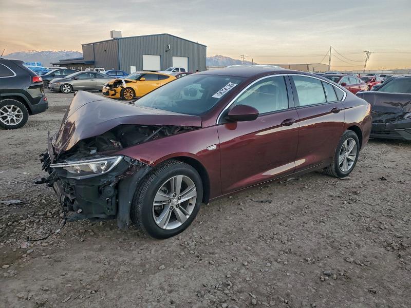 BUICK REGAL PREF 2018 with VIN W04GL6SXXJ1110370 - Photo from auction