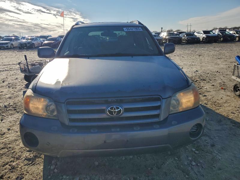 Photo 5 from auction – 2004 TOYOTA HIGHLANDER with VIN JTEDP21A740018500