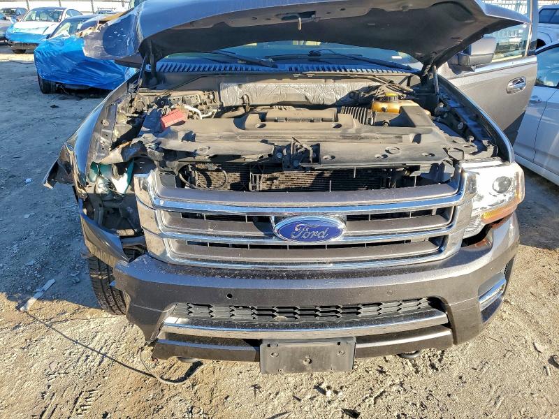 صورة رقم 12 من المزاد - 2017 FORD EXPEDITION مع VIN 1FMJK2AT6HEA33940