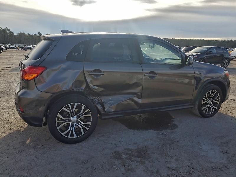Photo 3 from auction – 2018 MITSUBISHI OUTLANDER with VIN JA4AP3AU8JZ010012