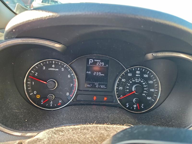Photo 9 from auction – 2017 KIA FORTE LX with VIN 3KPFK4A79HE064855