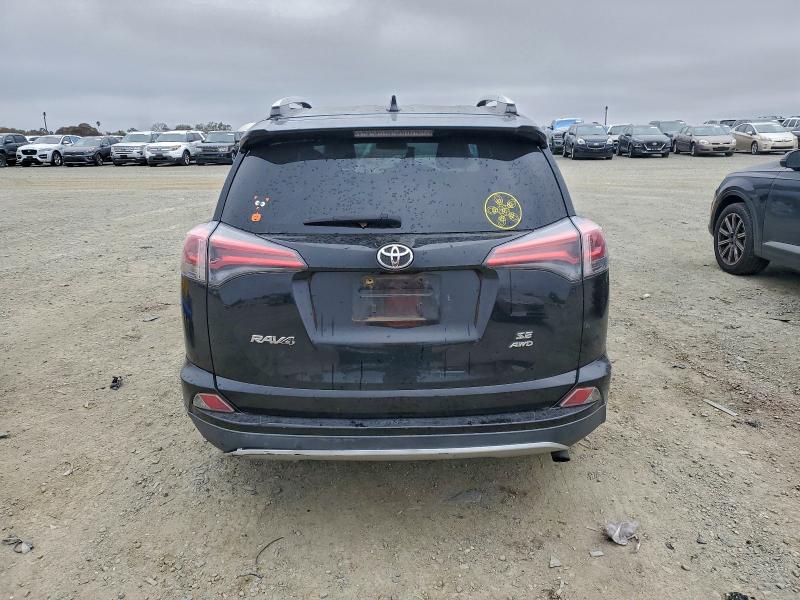 Photo 6 from auction – 2016 TOYOTA RAV4 SE with VIN 2T3JFREV9GW457388