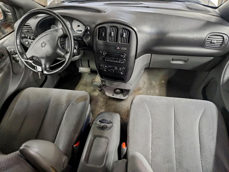 Photo 8 from auction – 2004 DODGE GRAND CARA with VIN 2D4GP44L54R561671