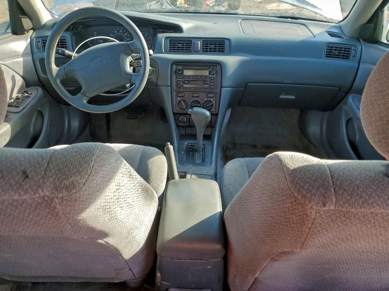 Photo 8 from auction – 2000 TOYOTA CAMRY CE with VIN 4T1BG28K9YU665470