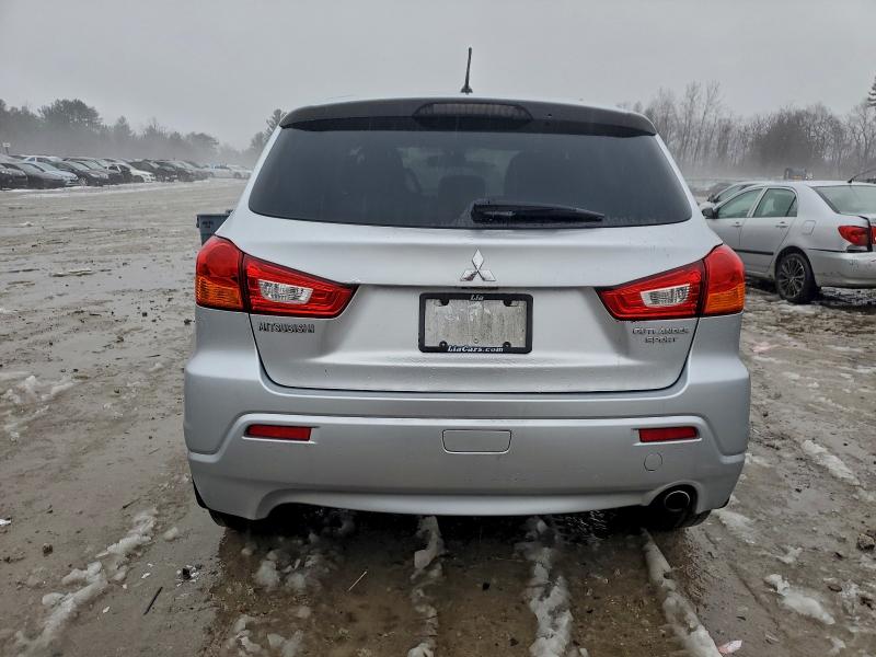Zdjęcie 6 z aukcji – 2011 MITSUBISHI OUTLANDER z VIN JA4AR4AU9BZ013485
