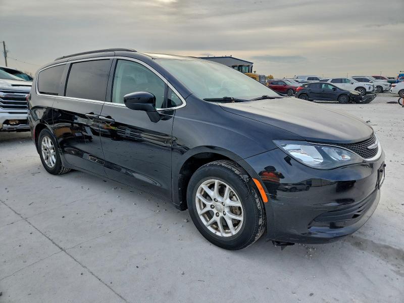 Photo 4 from auction – 2020 CHRYSLER VOYAGER with VIN 2C4RC1DG0LR264826