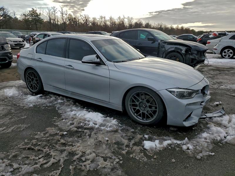 Photo 4 from auction – 2017 BMW 330 XI with VIN WBA8D9G36HNU65129