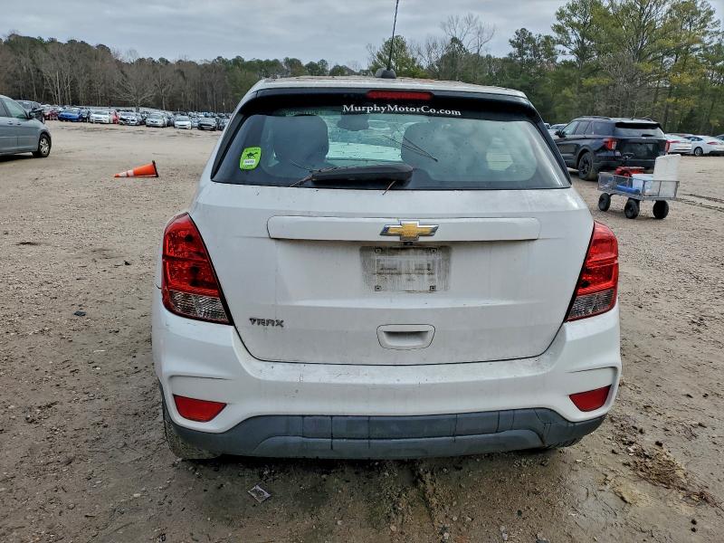Photo 6 from auction – 2017 CHEVROLET TRAX LS with VIN 3GNCJKSB6HL286785