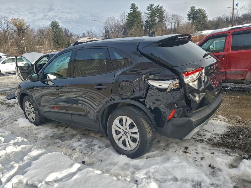 Photo 2 from auction – 2021 FORD ESCAPE S with VIN 1FMCU9F67MUA68100