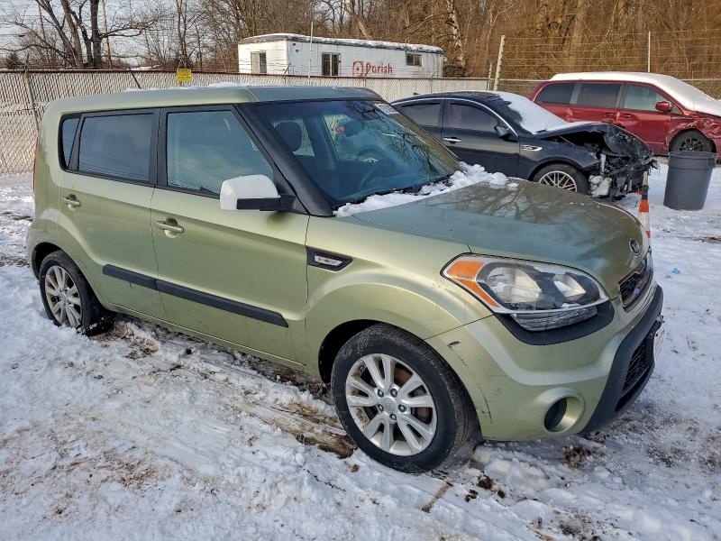 Photo 4 from auction – 2013 KIA SOUL with VIN KNDJT2A51D7621570