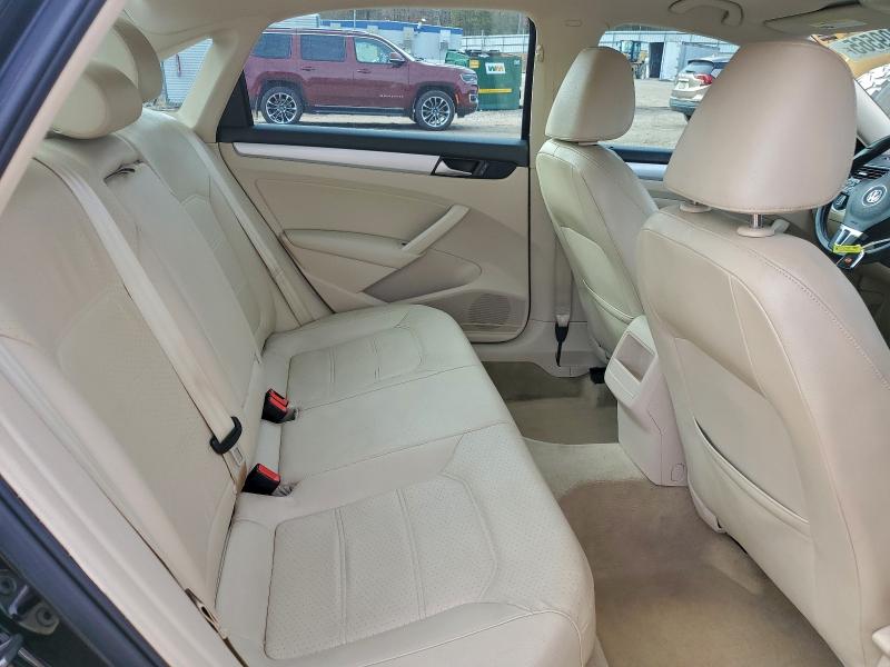 Photo 10 from auction – 2012 VOLKSWAGEN PASSAT SE with VIN 1VWBP7A36CC106572