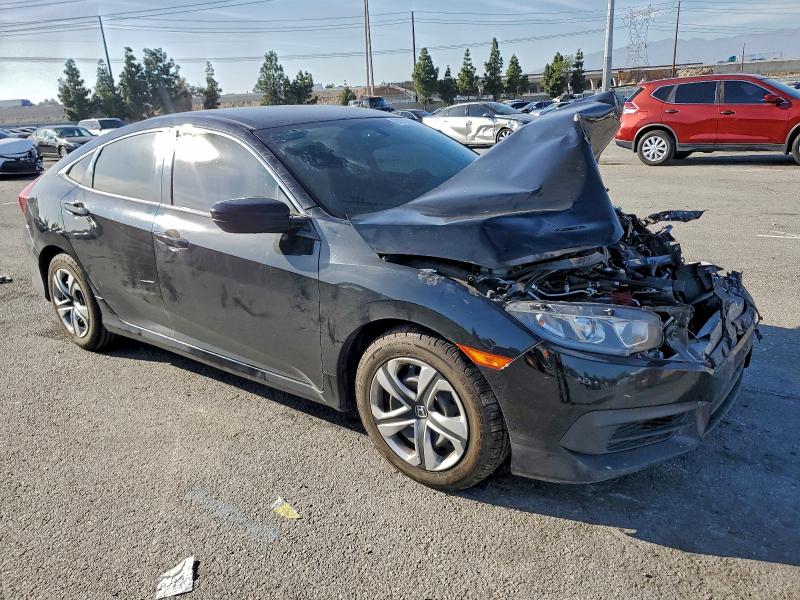 Photo 4 from auction – 2017 HONDA CIVIC LX with VIN 19XFC2F5XHE203190
