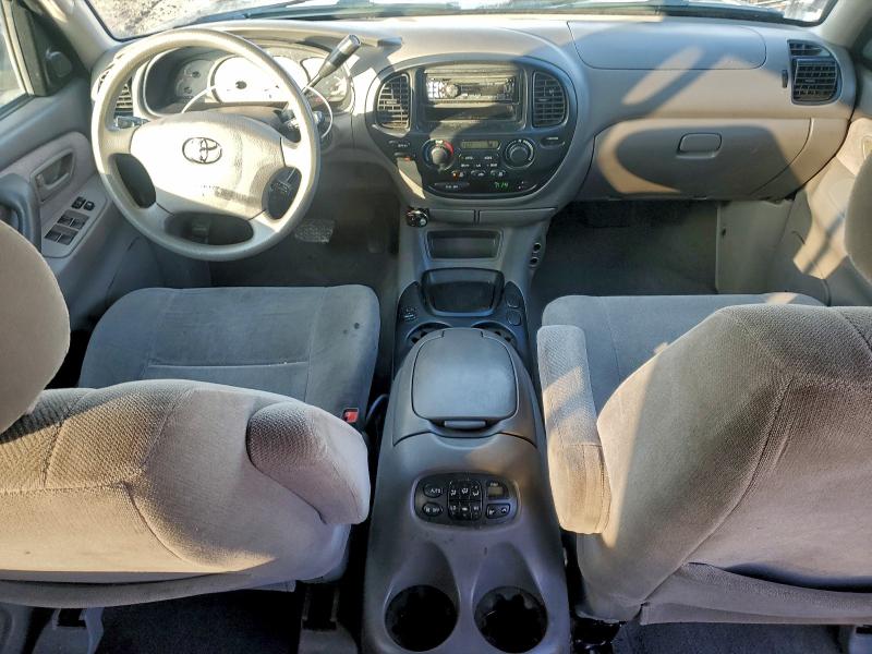 Photo 8 from auction – 2003 TOYOTA SEQUOIA SR with VIN 5TDZT34A73S200698
