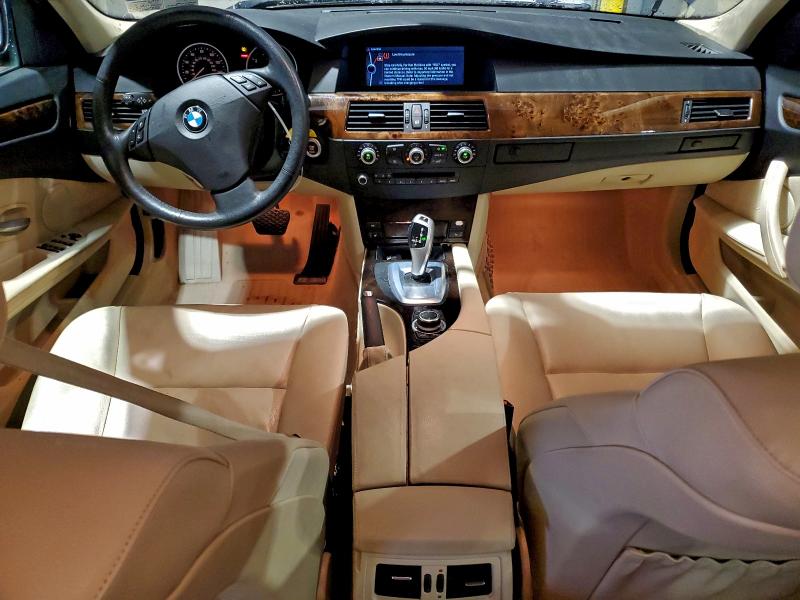 Photo 8 from auction – 2010 BMW 528 XI with VIN WBANV1C55AC389381