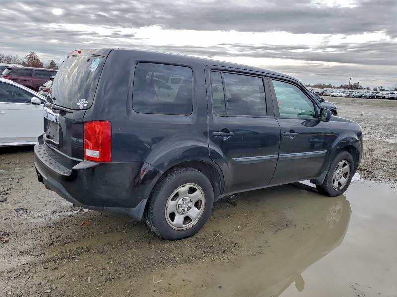Photo 3 from auction – 2012 HONDA PILOT LX with VIN 5FNYF3H25CB026690