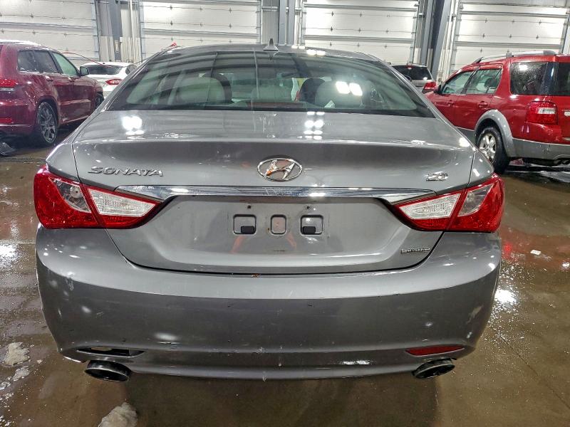 Photo 6 from auction – 2013 HYUNDAI SONATA SE with VIN 5NPEC4AB3DH555571