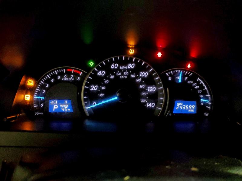 Foto 9 de la subasta – 2012 TOYOTA CAMRY BASE con VIN 4T1BF1FK2CU052356