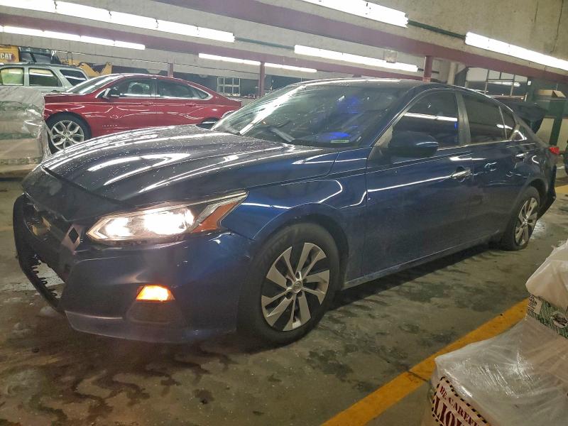 NISSAN ALTIMA S 2019 with VIN 1N4BL4BV5KC131822 - Photo from auction