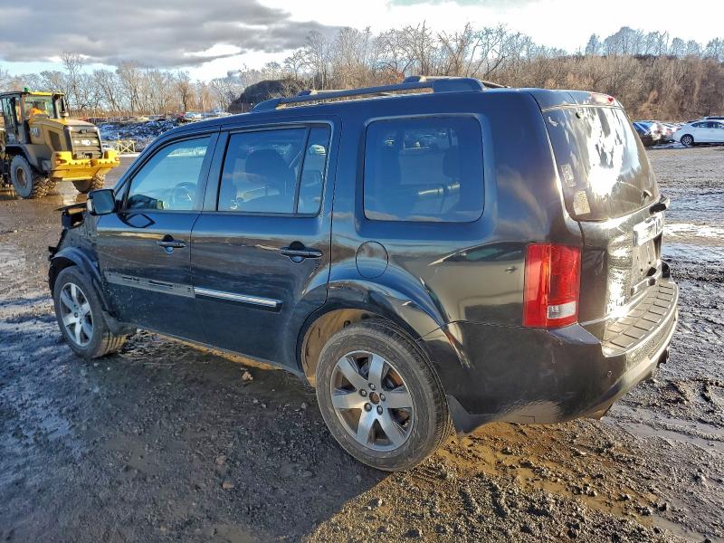 Photo 2 from auction – 2013 HONDA PILOT TOUR with VIN 5FNYF4H98DB016725
