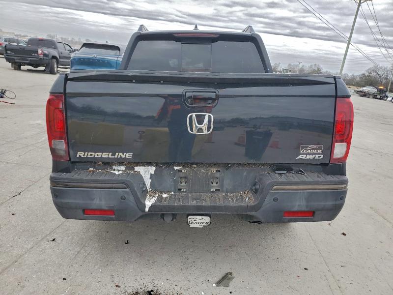 Photo 6 from auction – 2017 HONDA RIDGELINE with VIN 5FPYK3F84HB025483