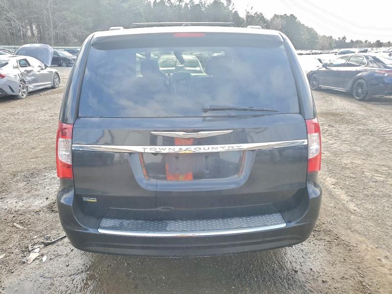 Photo 6 from auction – 2013 CHRYSLER TOWN & COU with VIN 2C4RC1BG7DR578042