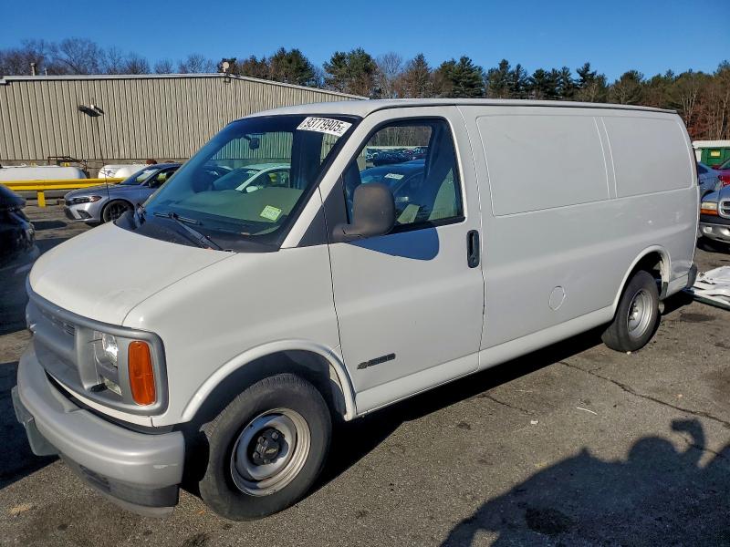 CHEVROLET EXPRESS G1 2001 with VIN 1GCEG15W111233773 - Photo from auction