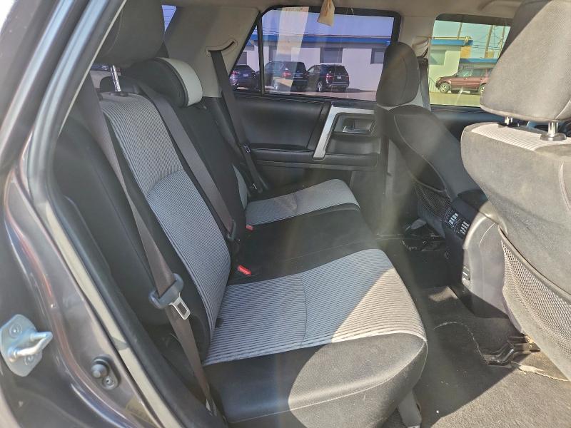 Photo 11 from auction – 2017 TOYOTA 4RUNNER SR with VIN JTEZU5JR6H5162490