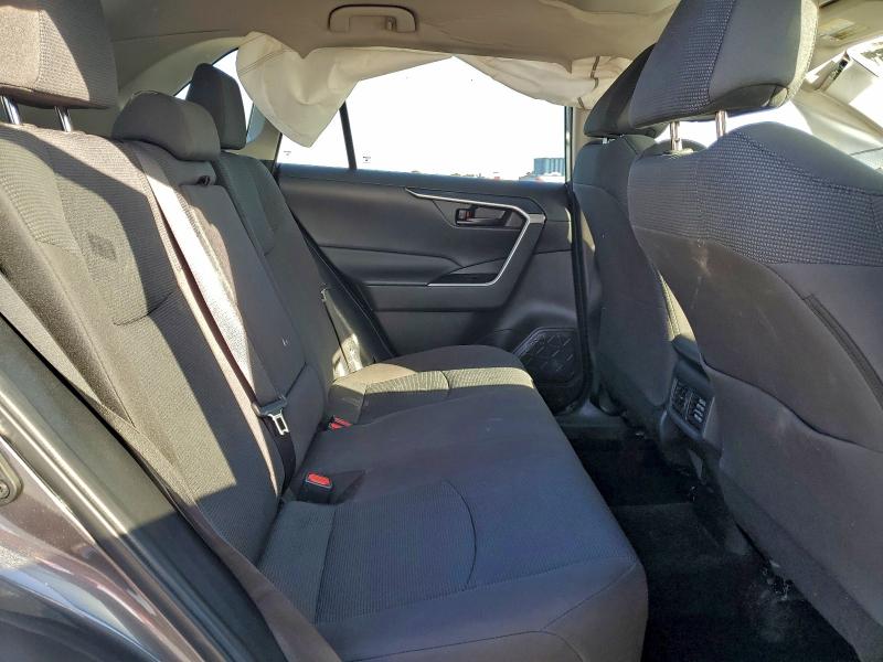 Photo 10 from auction – 2022 TOYOTA RAV4 LE with VIN 2T3H1RFV9NC202539
