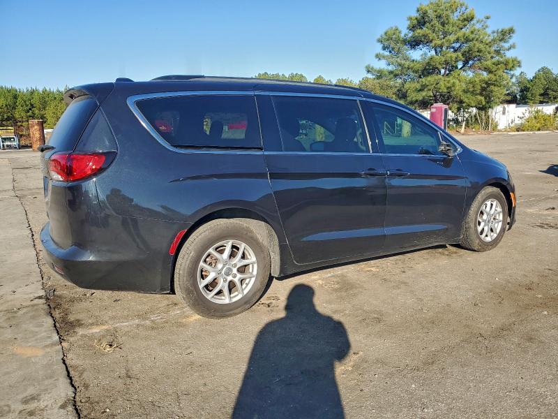 Photo 3 from auction – 2017 CHRYSLER PACIFICA with VIN 2C4RC1DG6HR502265