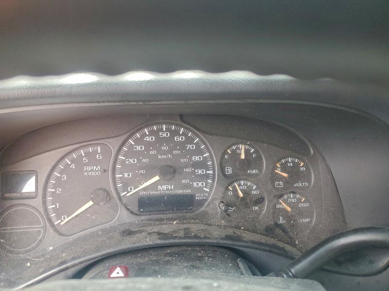 Photo 9 from auction – 2002 CHEVROLET SILVERADO with VIN 2GCEC19TX21333345