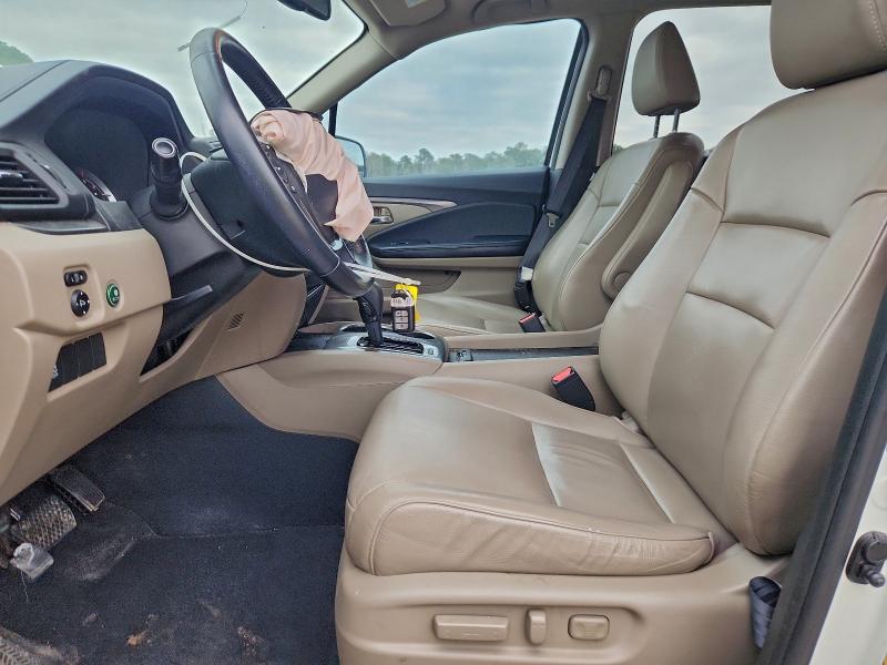Photo 7 from auction – 2016 HONDA PILOT EXLN with VIN 5FNYF5H77GB051555