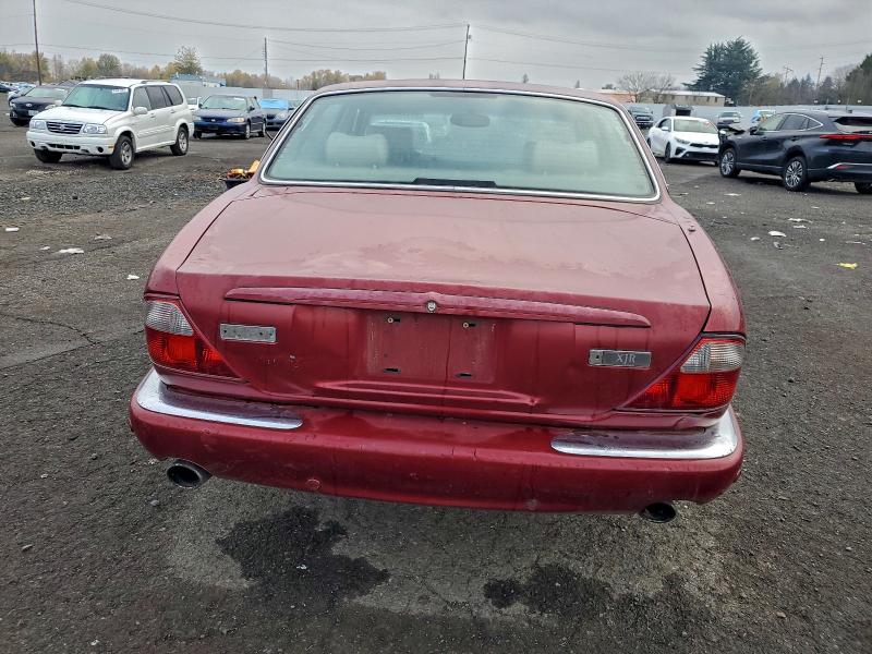 Photo 6 from auction – 2001 JAGUAR XJR with VIN SAJDA15B81MF28561