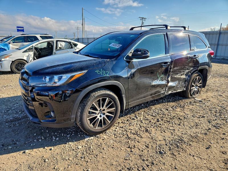 TOYOTA HIGHLANDER 2018 with VIN 5TDJZRFH0JS545691 - Photo from auction