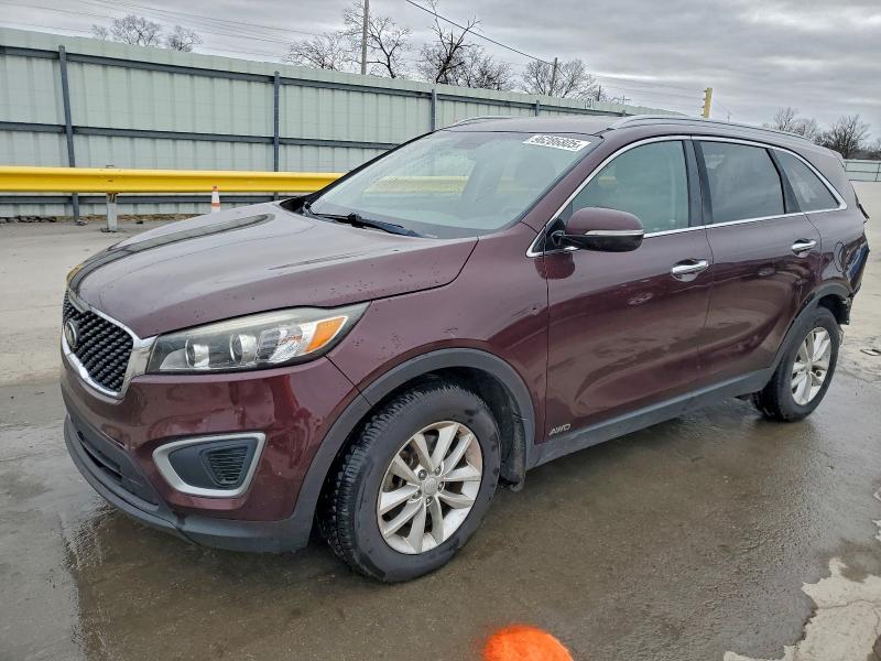 KIA SORENTO LX 2018 with VIN 5XYPGDA30JG415440 - Photo from auction