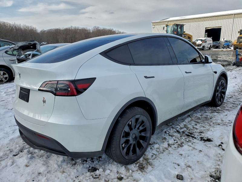 Photo 3 from auction – 2024 TESLA MODEL Y with VIN 7SAYGDEDXRF048687