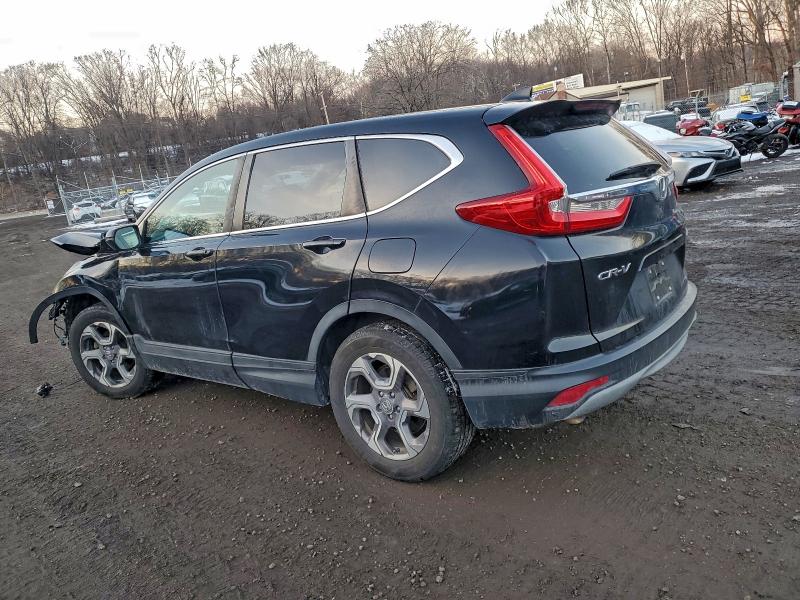 Photo 2 from auction – 2018 HONDA CR-V EX with VIN 7FARW2H56JE074029
