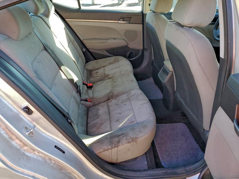 Photo 10 from auction – 2017 HYUNDAI ELANTRA with VIN 5NPD74LF4HH103652