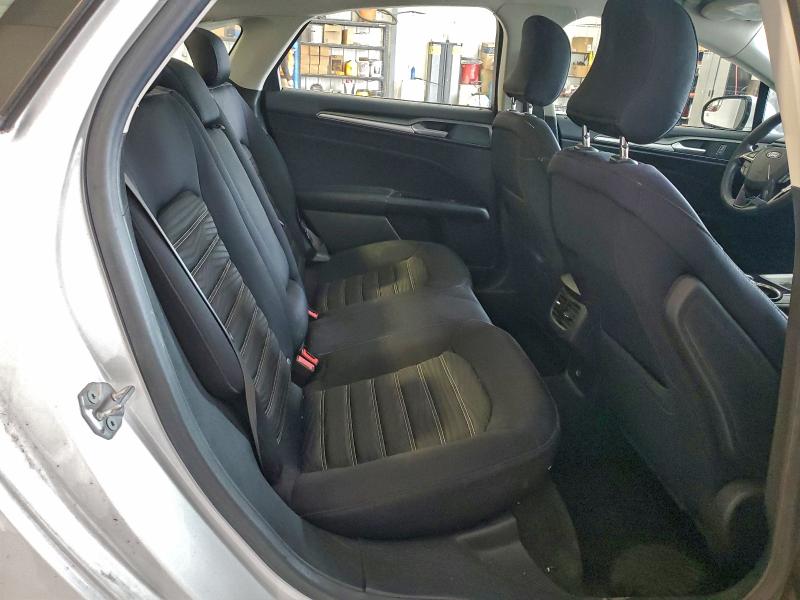 Photo 10 from auction – 2016 FORD FUSION SE with VIN 3FA6P0H77GR326885