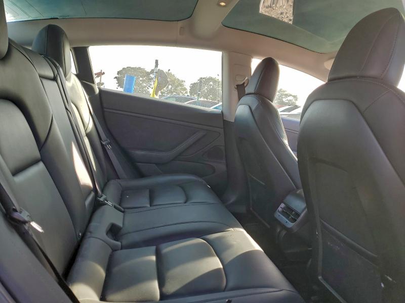 Photo 10 from auction – 2018 TESLA MODEL 3 with VIN 5YJ3E1EA8JF173337