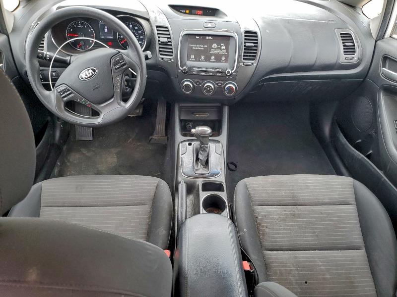 Photo 8 from auction – 2018 KIA FORTE LX with VIN 3KPFL4A76JE206100