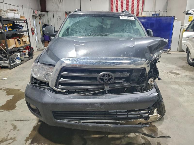 Photo 5 from auction – 2015 TOYOTA SEQUOIA with VIN 5TDBY5G12FS120353